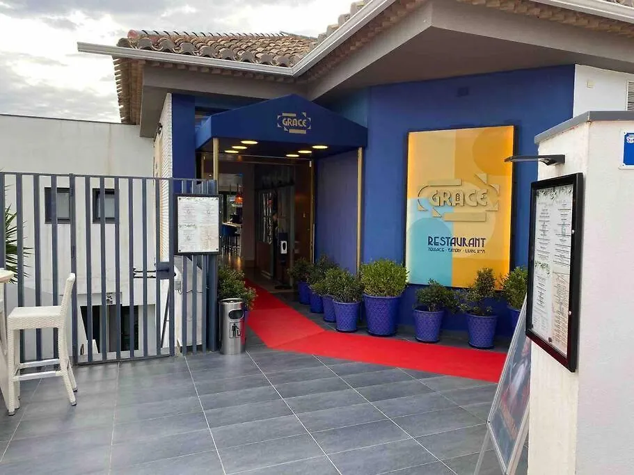 Cozy Apartments Nearly Sea,Tennis,Bars And Other Malaga Spain